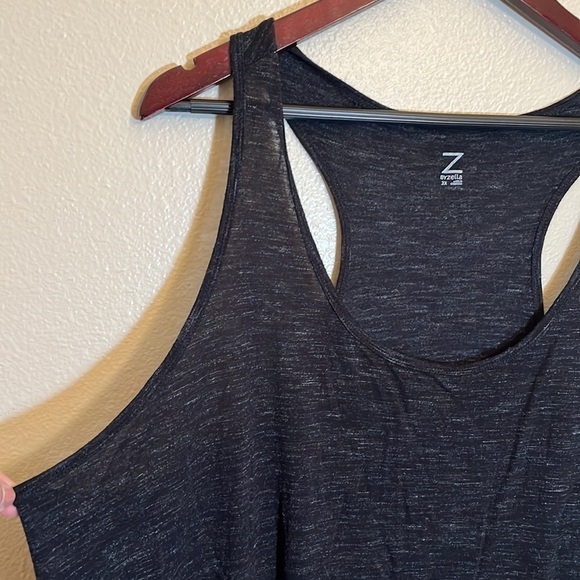 ZELLA Plus Size Tank Top - Picture 3 of 10